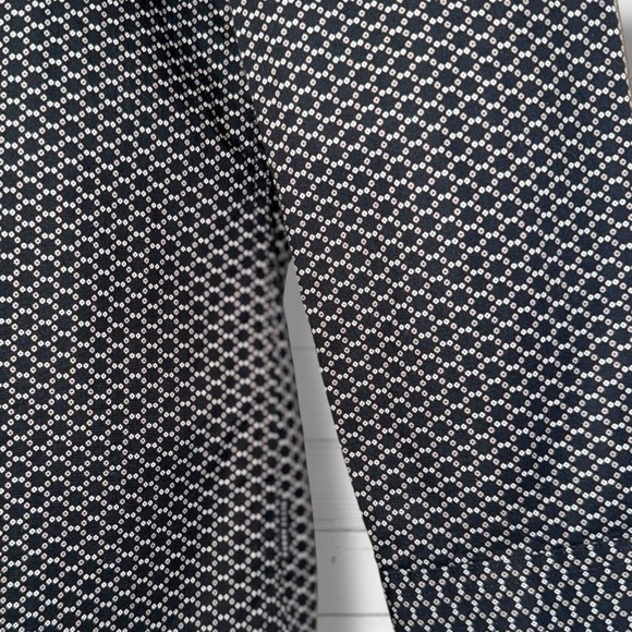 Perry Ellis Slim Fit Long Sleeve Button-Up Shirt Men’s M Black White Micro Print - Picture 7 of 12